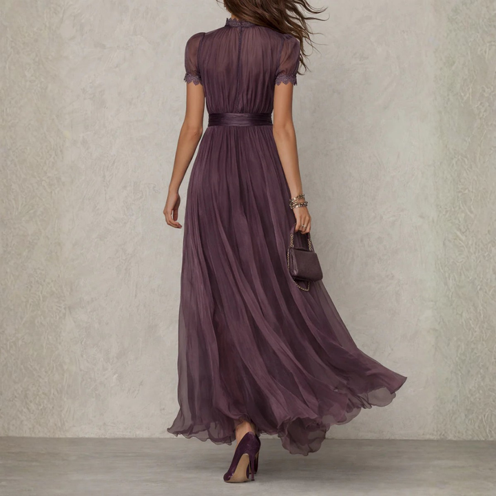 Vivienne | Vestido Maxi con Detalles de Encaje en Chifón