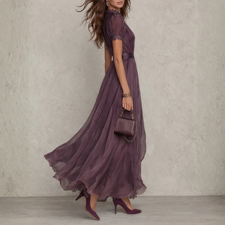Vivienne | Vestido Maxi con Detalles de Encaje en Chifón