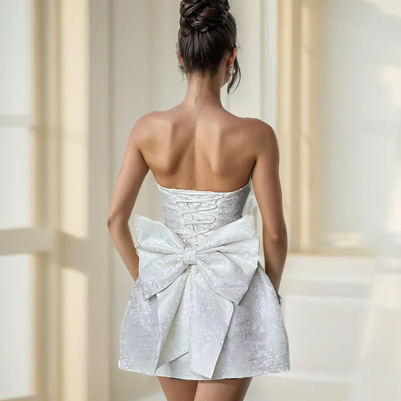 Avy - Impresionante Vestido Mini con Lazo