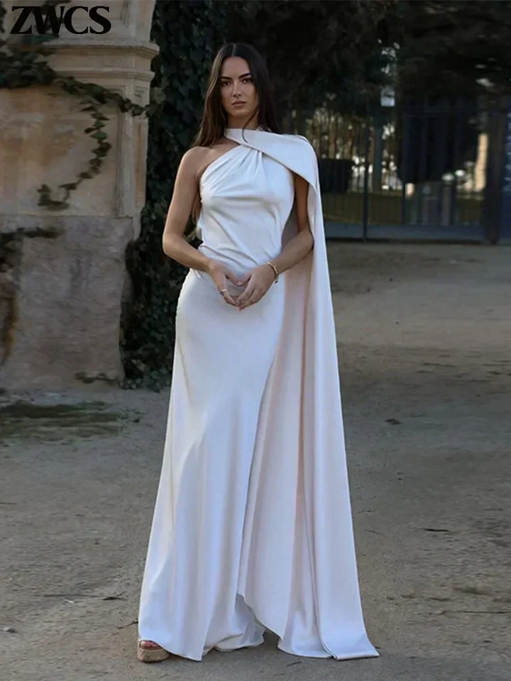 Adaline - Vestido Maxi Capa Atemporal