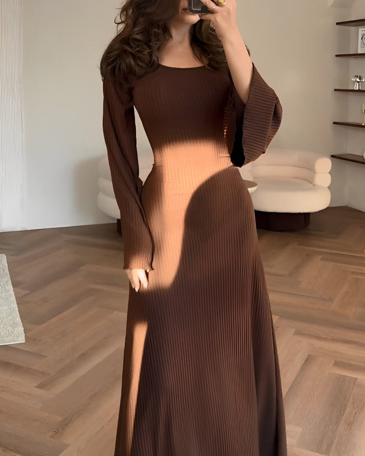 Aiah - Elegante Vestido Maxi de Punto