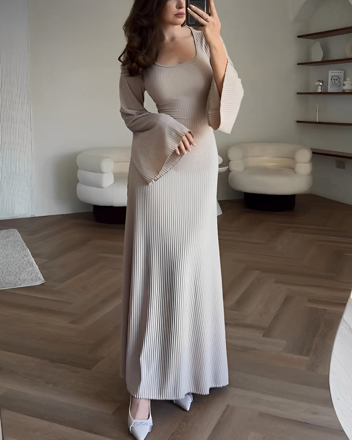 Aiah - Elegante Vestido Maxi de Punto