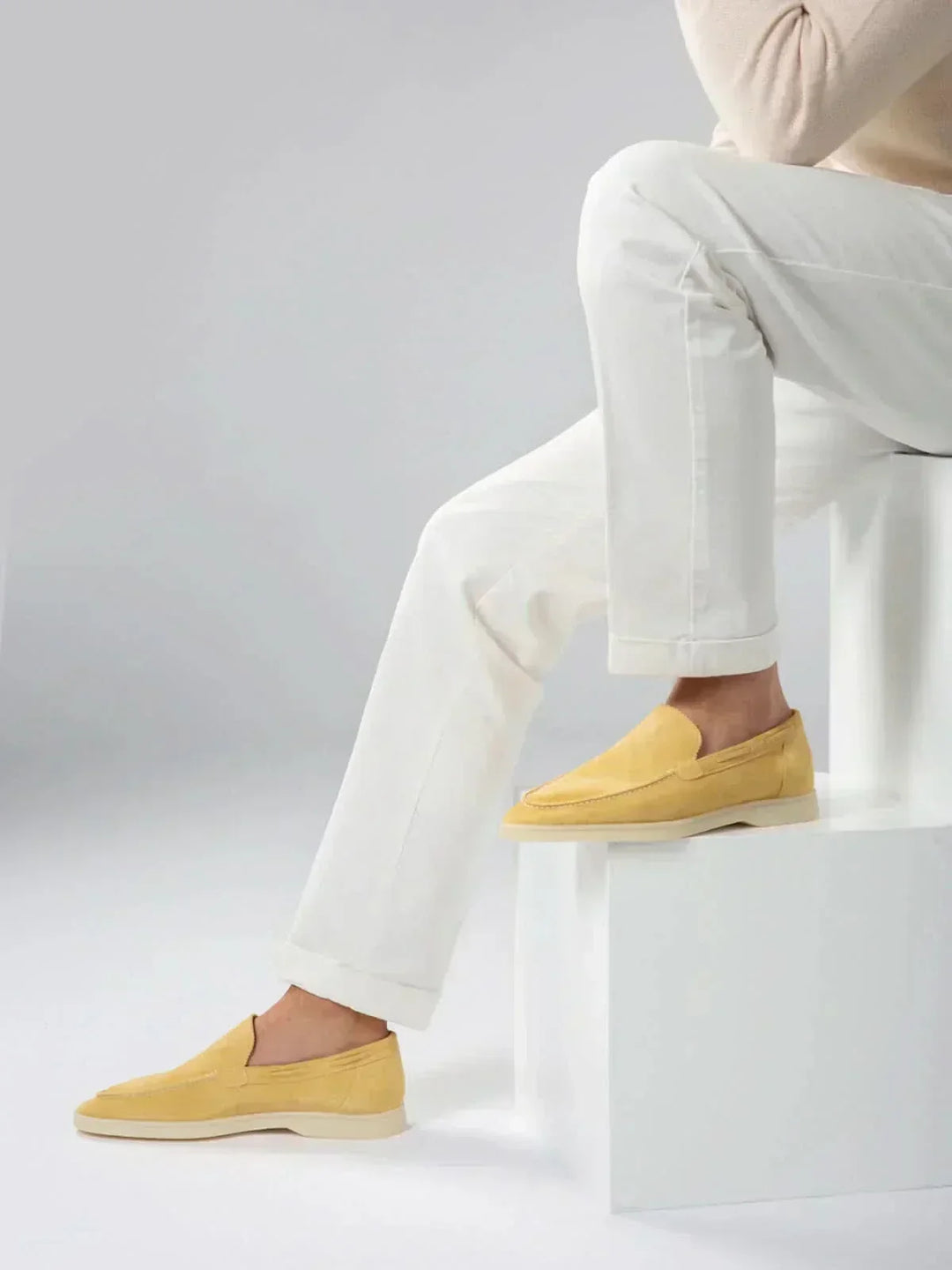 Mocasín Clásico de Ante Amarillo Cítrico