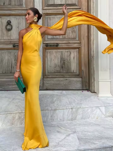 Adaline - Vestido Maxi Capa Atemporal